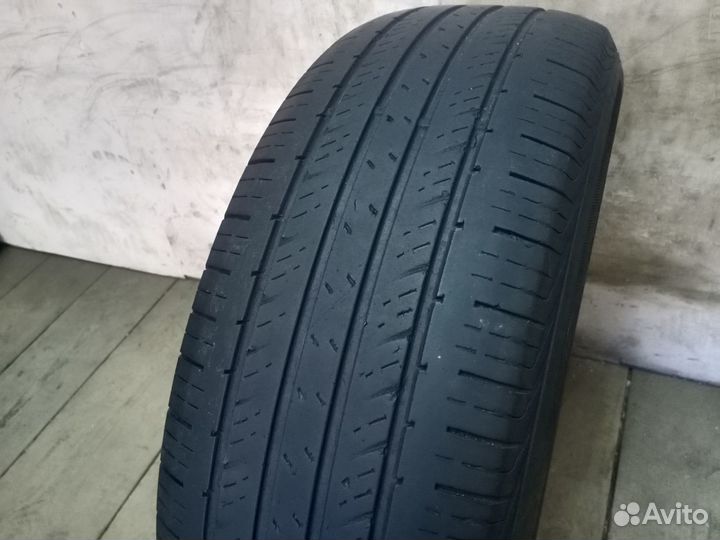 Hankook Dynapro HP2 RA33 225/65 R17