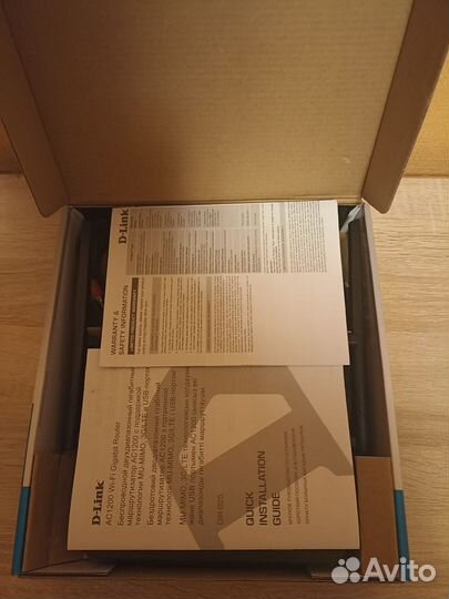 Wi-Fi роутер D-link DIR-825