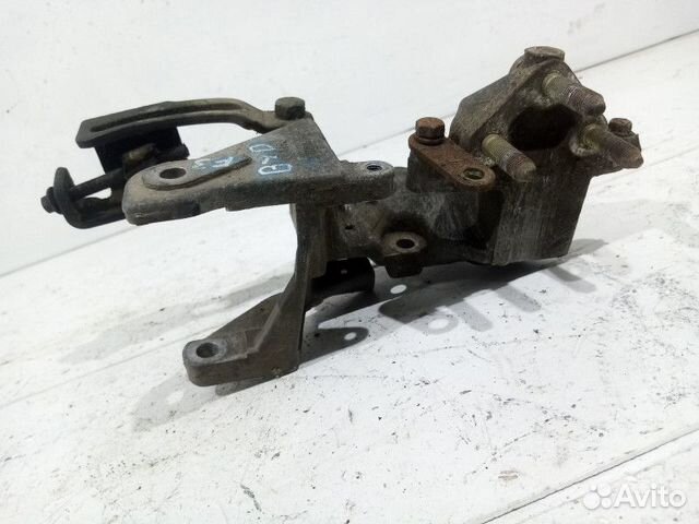 Кронштейн опоры двигателя BYD F3 1