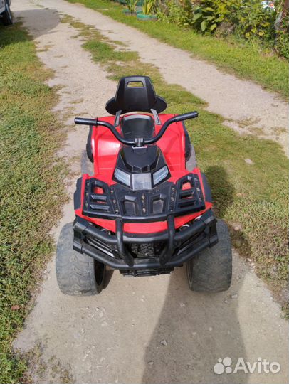 Детский квадроцикл на аккумуляторе