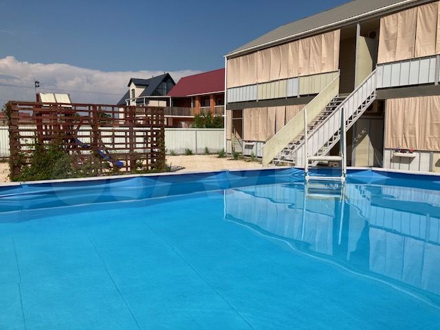 Комната 40 м² в 8-к., 1/2 эт.