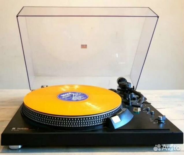 Проигрыватель винила Technics SL-2000