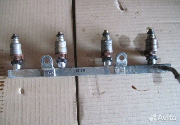 Рейка топливная (рампа) Шевроле Лачетти Нексия 1.6