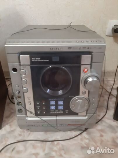 Музыкальный центр с колонками вега