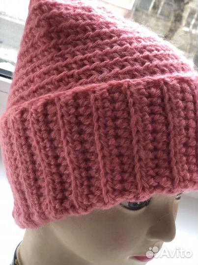 Шапка вязаная розовая
