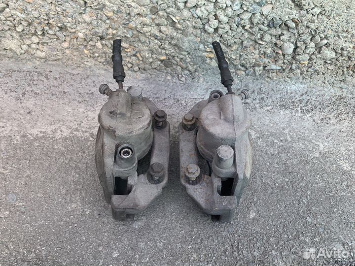 Передние суппорта Ford Fiesta Mk5