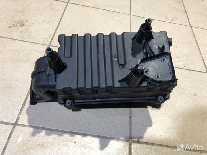 Корпус воздушного фильтра Ford Focus 1