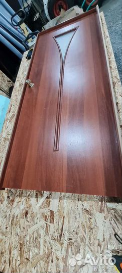 Дверь деревянная