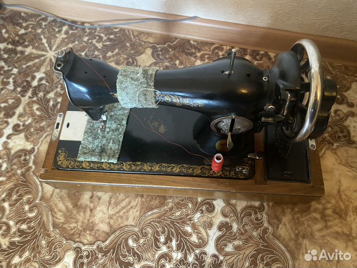 Швейная машина пмз им. Калинина с футляром/чехлом