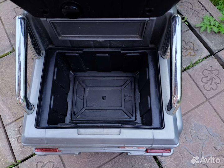 Электромобиль Mercedes-Benz A010AA-H (серый)