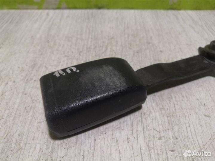 Ответная часть ремня безопасности Мазда 6