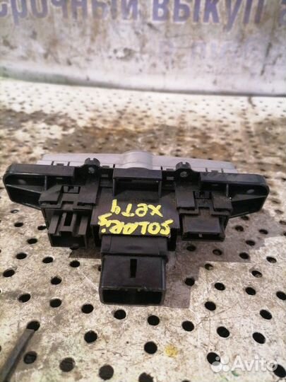 Кнопка аварийной сигнализации Hyundai Solaris