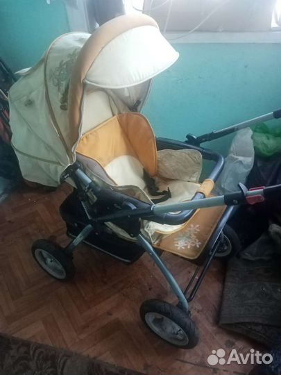 Прогулочная коляска