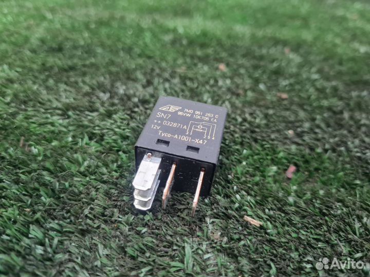 Реле VW Audi Skoda Seat 404