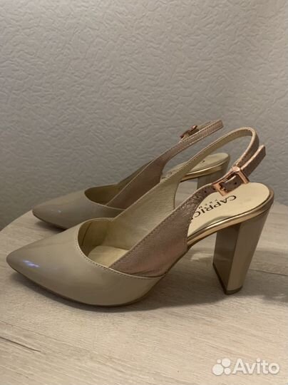 Босоножки 37