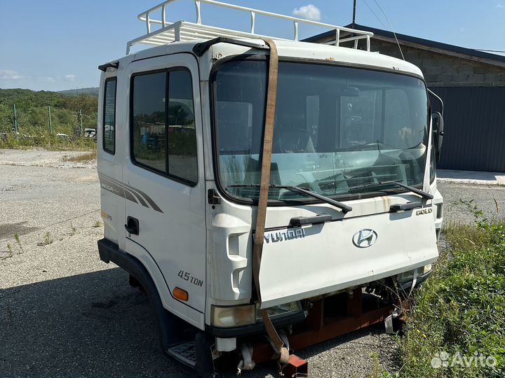 Продается кабина HD120 Mega Truck