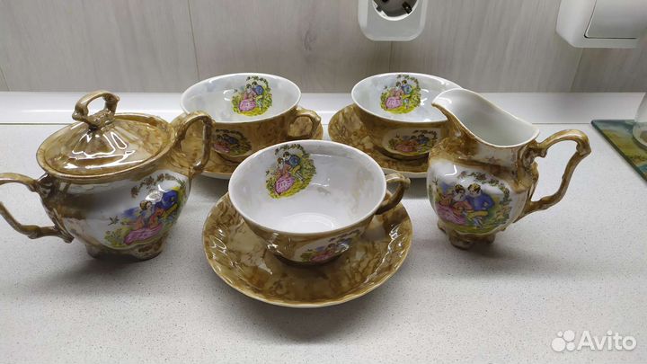 Часть сервиза пастушка. Перламутр