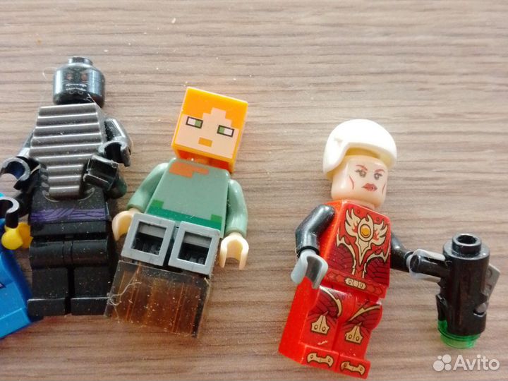 Lego человечки