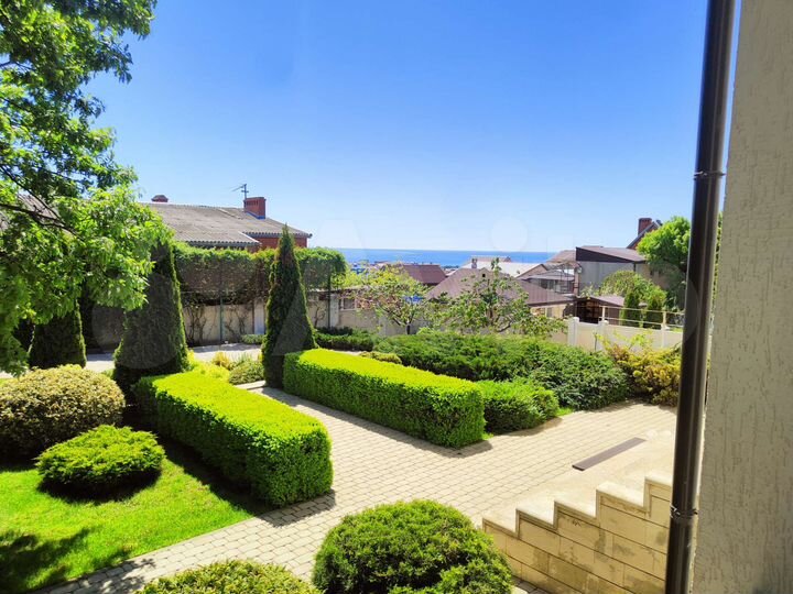 Дом 300 м² на участке 5 га