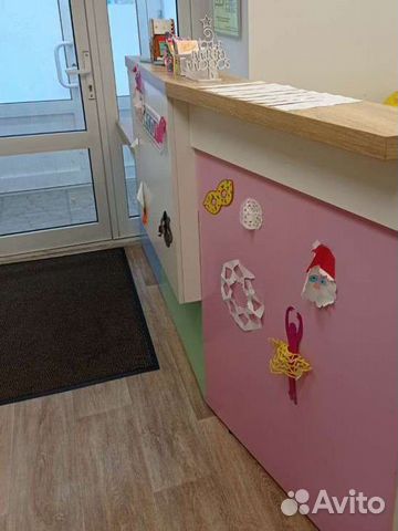 Стойка ресепшн