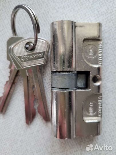 Личинка для замка с ключами