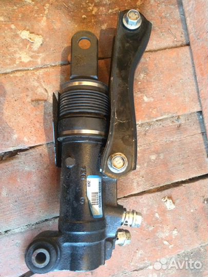 Гидроцилиндр (kdss ) стабилизатора Toyota LC200