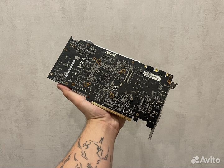 Видеокарта Asus Dual GTX1070 8GB в идеале