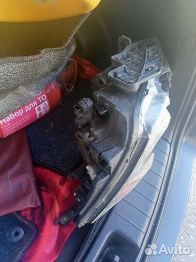 Фара на SsangYong Actyon 2014