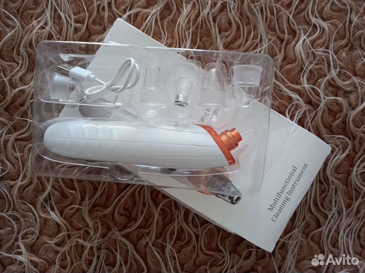 Прибор для чистки лица (новый)