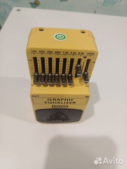 Behringer педаль эффектов EQ700