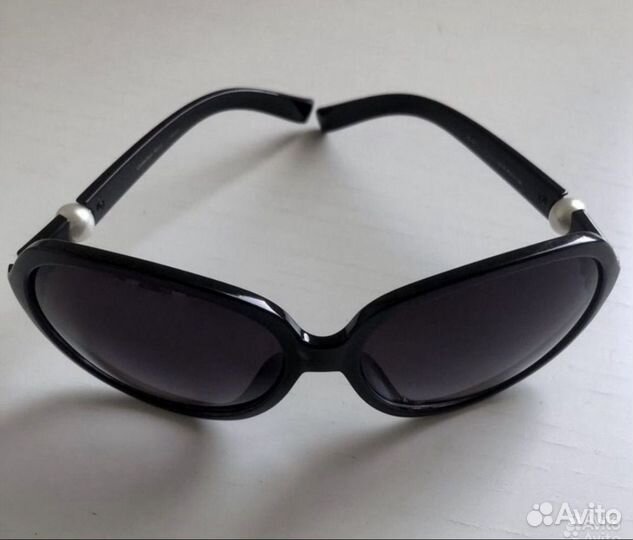 Очки солнцезащитные chanel