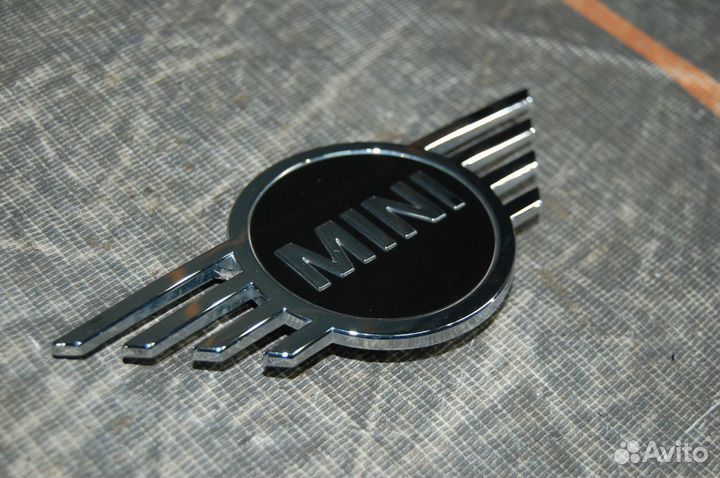 Эмблема капота - mini Hatch F55 F56