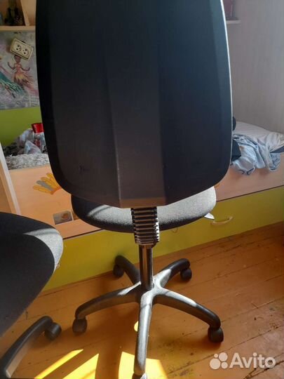 Компьютерное офисное кресло бу