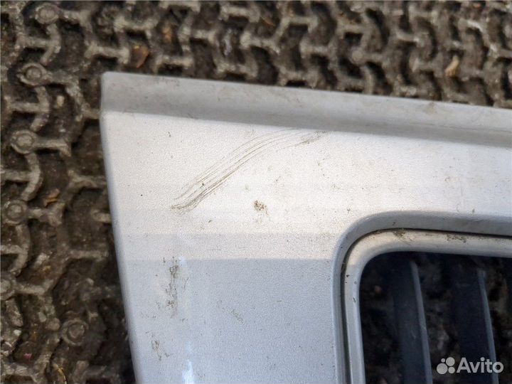 Решетка радиатора Jeep Grand Cherokee, 2005