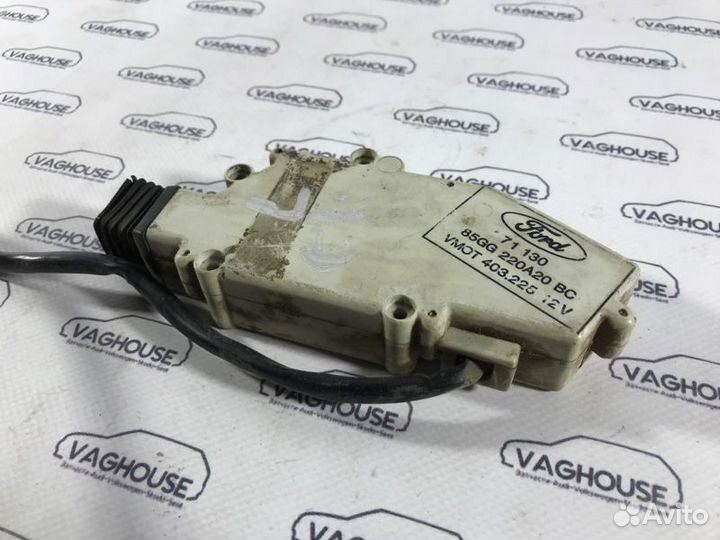 Активатор замка двери передний левый Ford Scorpio