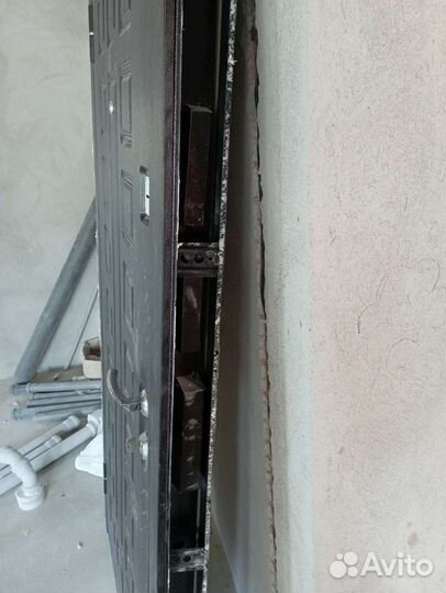 Дверь входная металлическая бу 90 левая