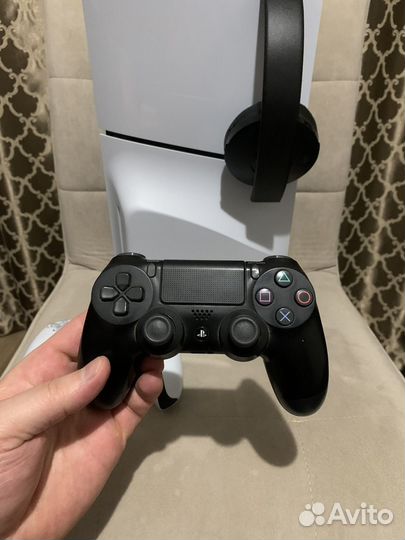 Продаю Sony Play Station 5 Slim 1TB