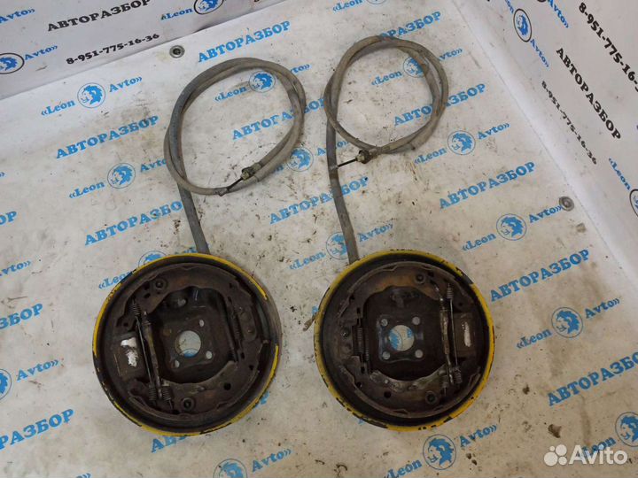 Щит опорный задний Renault Sandero 2