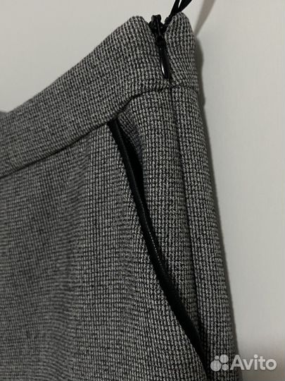 Брючный костюм с пиджаком женский серый