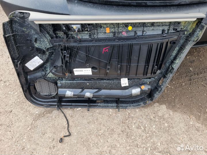 Обшивка двери Ауди а-6