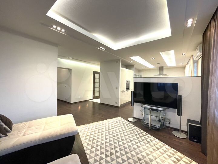 3-к. квартира, 102,4 м², 7/8 эт.