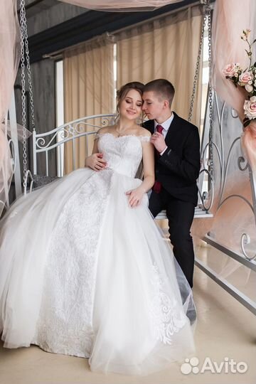 Свадебное платье