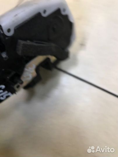 Замок дверной задний правый Nissan Almera G15