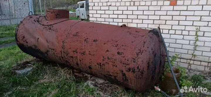 Бочка железная под воду или септик канализацию