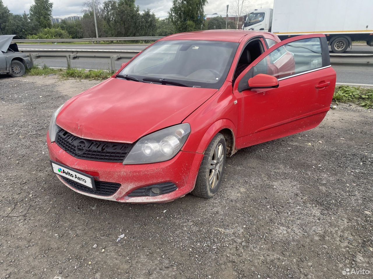 Opel Astra GTC 1.8 AT, 2007, битый, 400 000 км