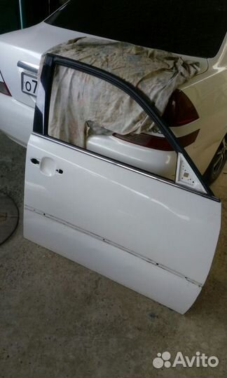Двери на Toyota Mark 2