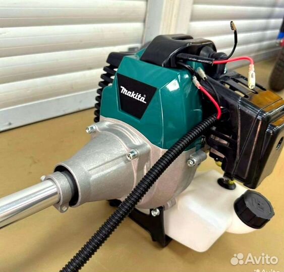 Бензокоса триммер Makita