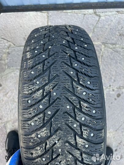 Nokian Tyres Hakkapeliitta 8 205/60 R16 96S