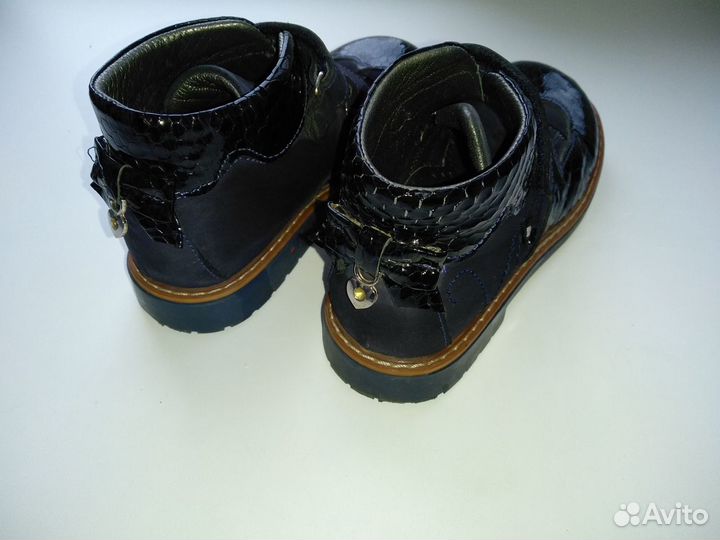 Ботинки осенние woppy