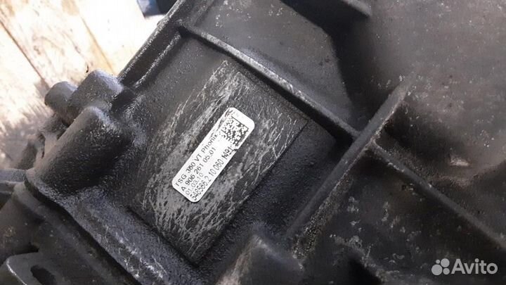 МКПП (механическая коробка переключения передач) V